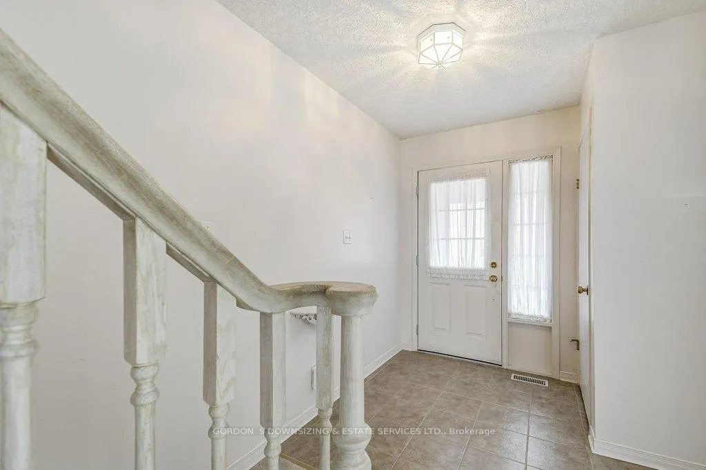 Photo 4 of 473 Laurel Gate Drive, Waterloo — HOMEH