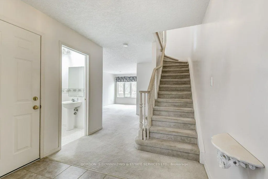 Photo 5 of 473 Laurel Gate Drive, Waterloo — HOMEH