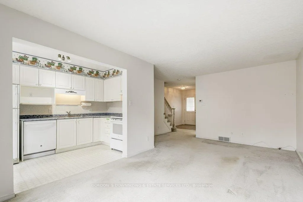 Photo 9 of 473 Laurel Gate Drive, Waterloo — HOMEH