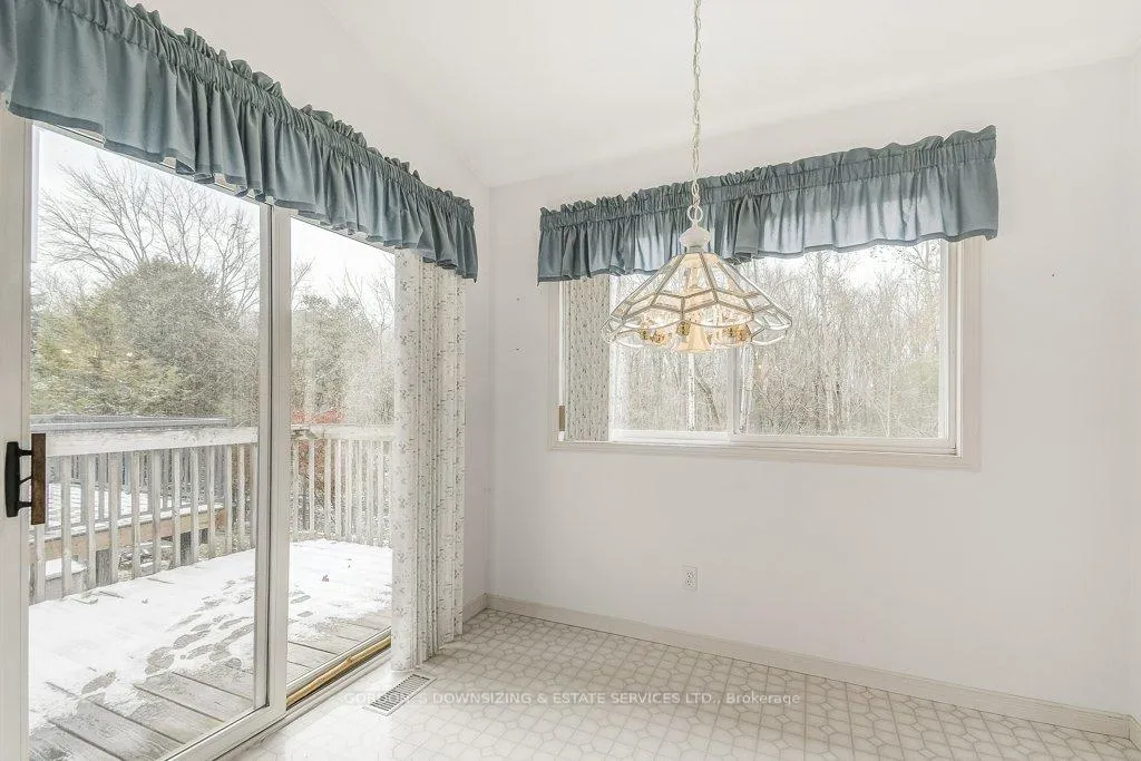 Photo 16 of 473 Laurel Gate Drive, Waterloo — HOMEH