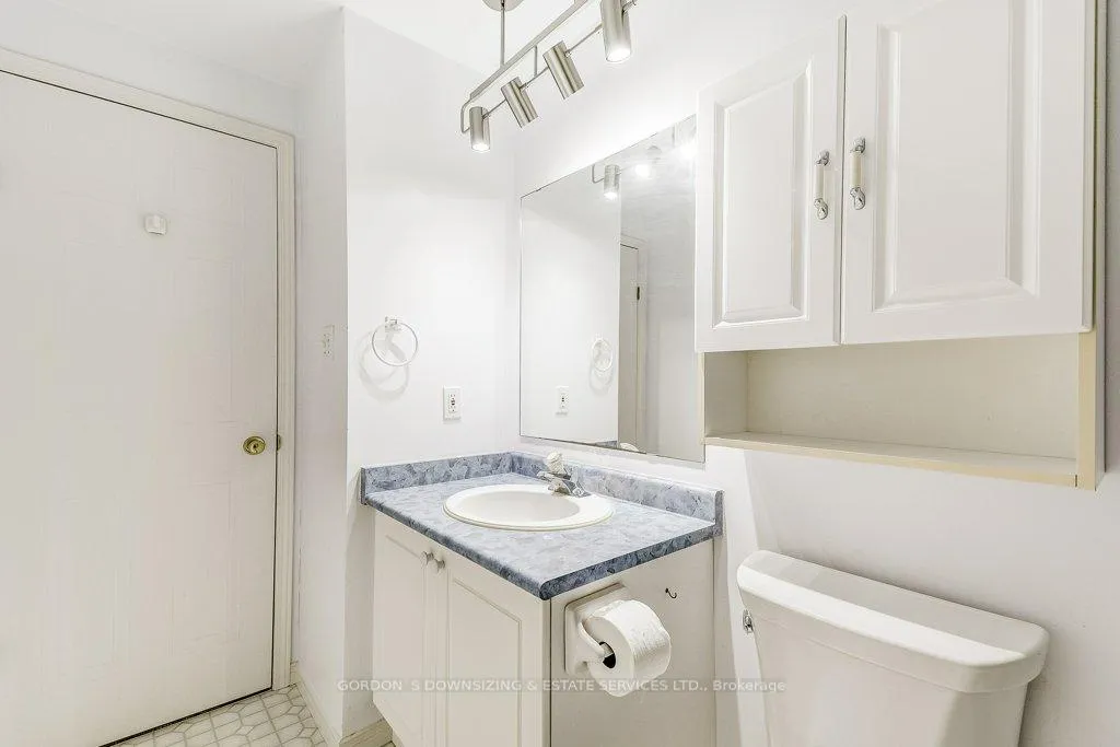Photo 31 of 473 Laurel Gate Drive, Waterloo — HOMEH