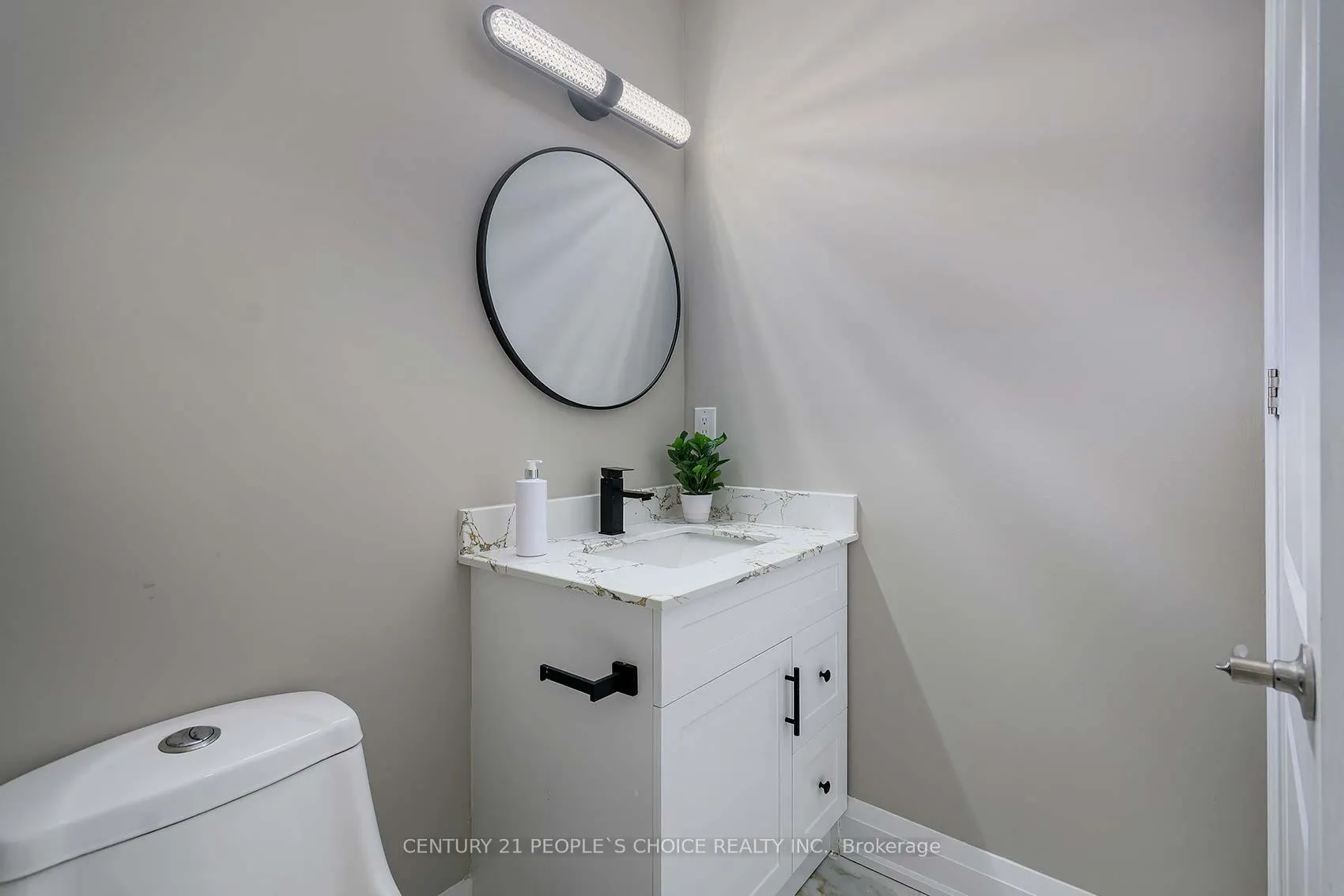 Photo 12 of 26 Shoreacres Drive, Kitchener — HOMEH
