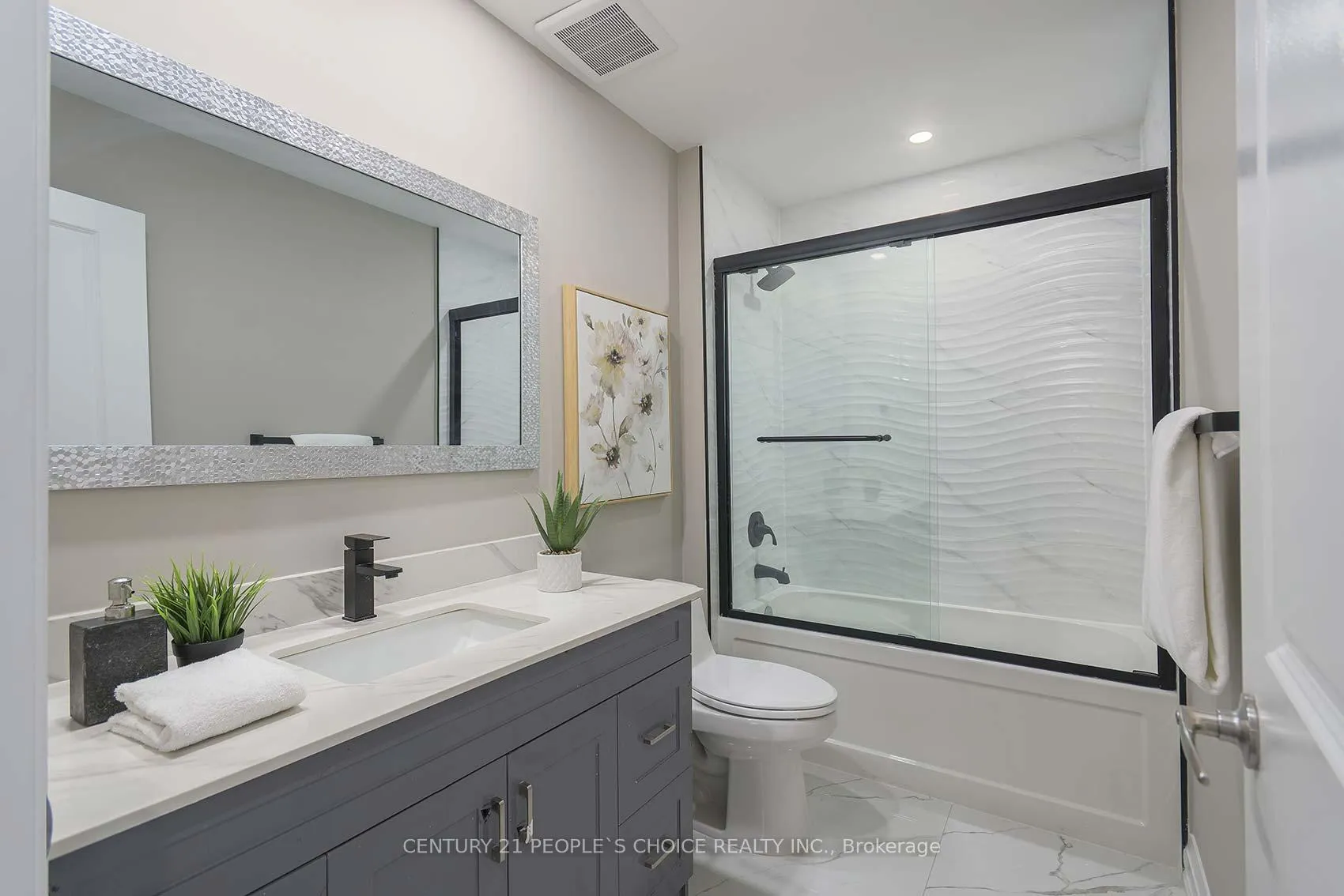 Photo 27 of 26 Shoreacres Drive, Kitchener — HOMEH