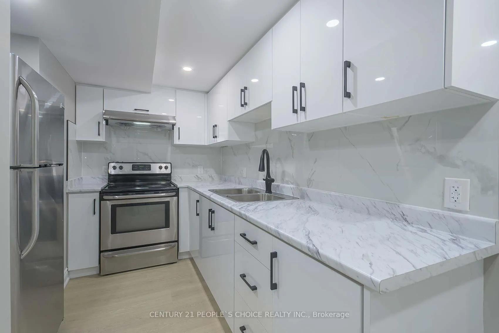 Photo 34 of 26 Shoreacres Drive, Kitchener — HOMEH