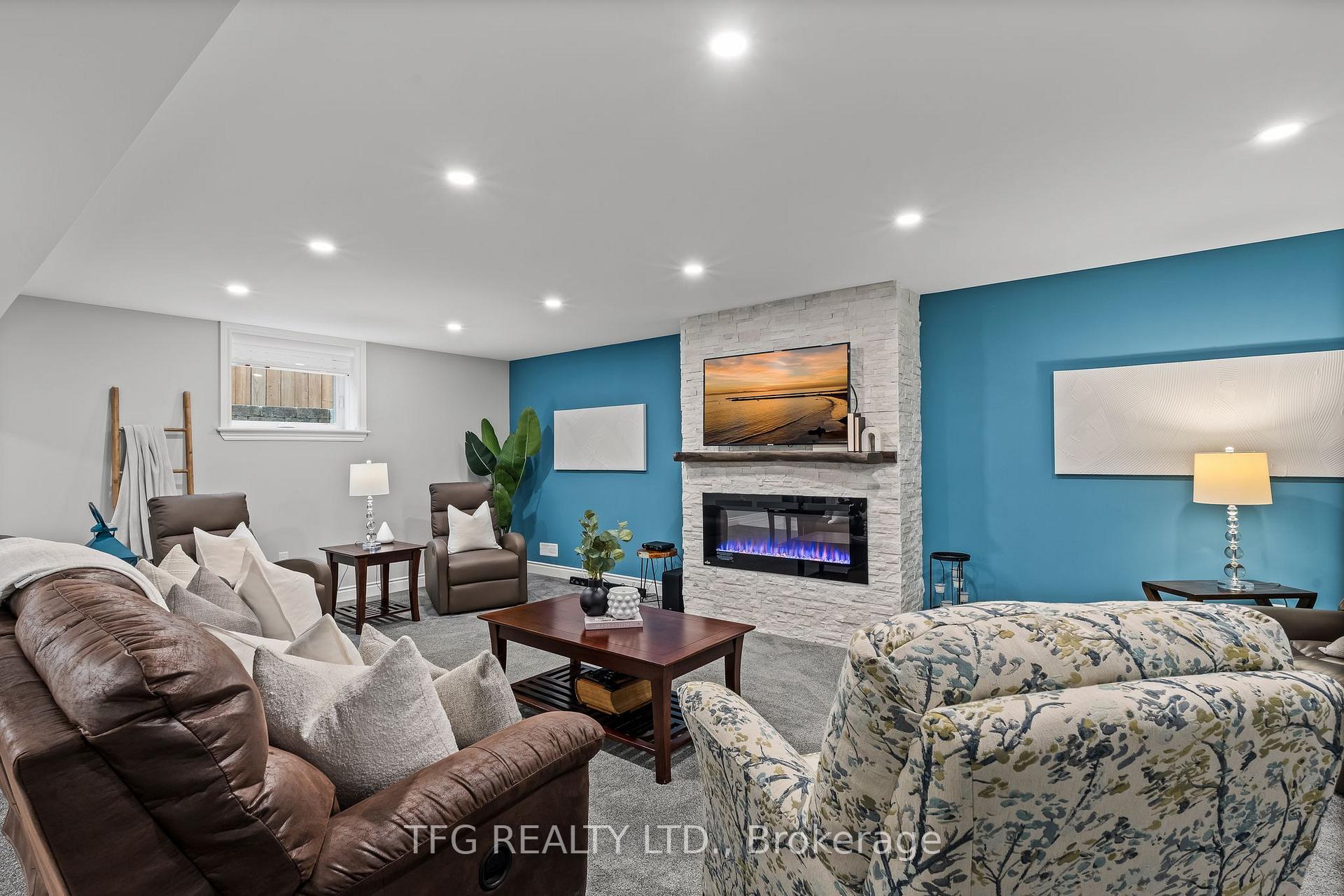 Photo 37 of 115 Duke Street, Clarington, Bowmanville — HOMEH