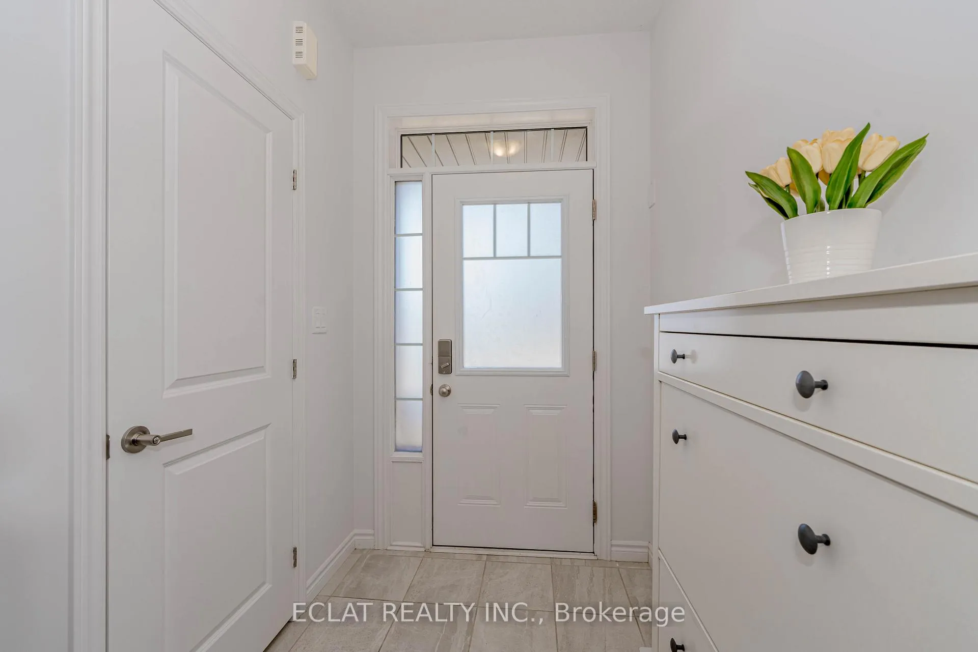 Photo 3 of Unit 19, 1 Tom Brown Drive, Brant, Paris — HOMEH