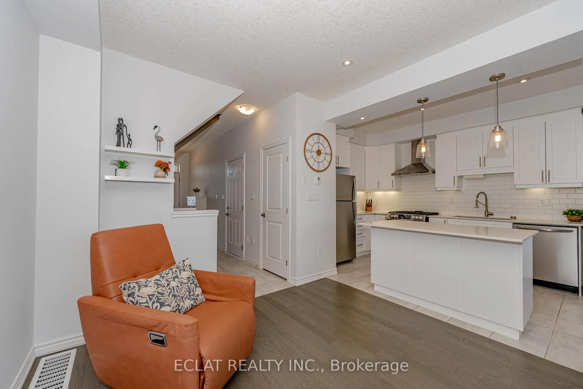 Photo 7 of Unit 19, 1 Tom Brown Drive, Brant, Paris — HOMEH