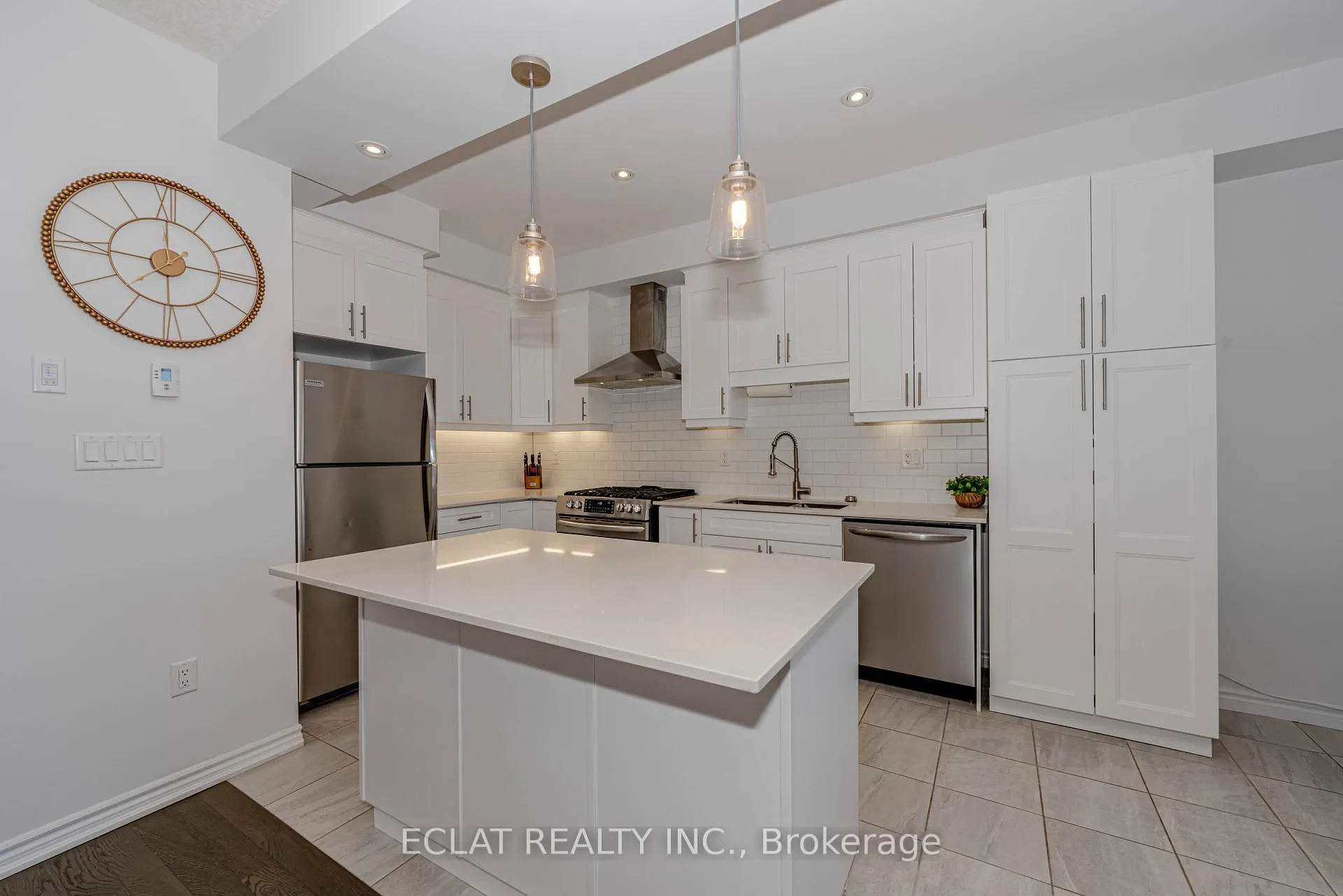 Photo 12 of Unit 19, 1 Tom Brown Drive, Brant, Paris — HOMEH