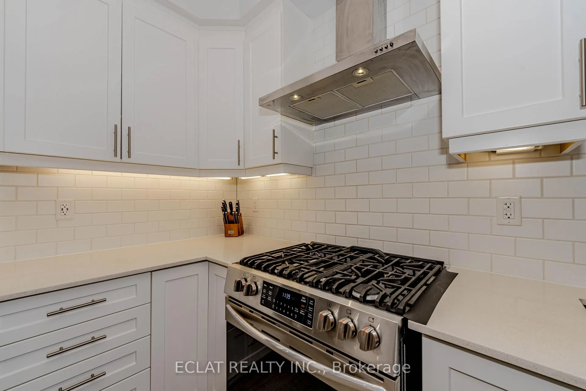 Photo 18 of Unit 19, 1 Tom Brown Drive, Brant, Paris — HOMEH