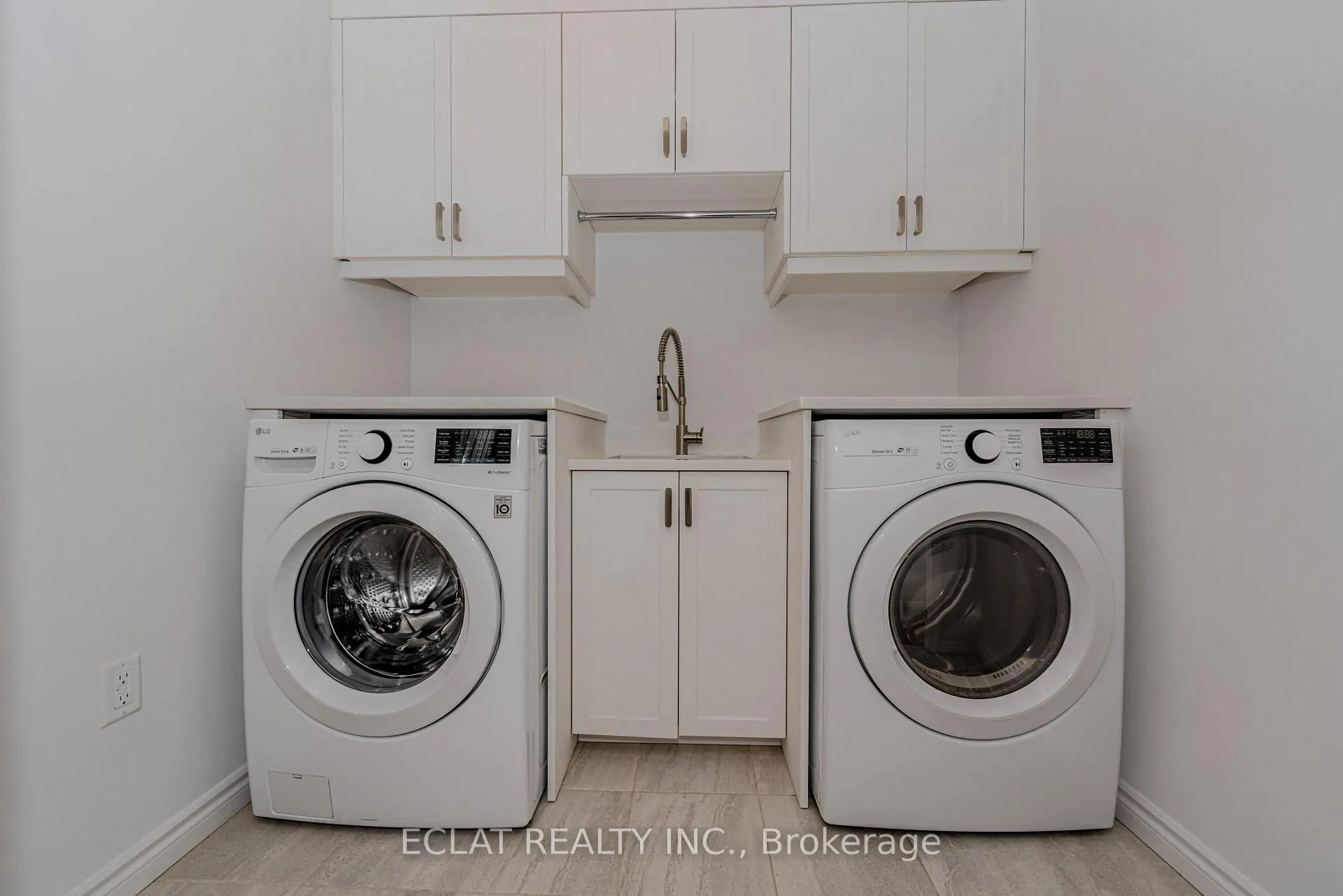 Photo 38 of Unit 19, 1 Tom Brown Drive, Brant, Paris — HOMEH