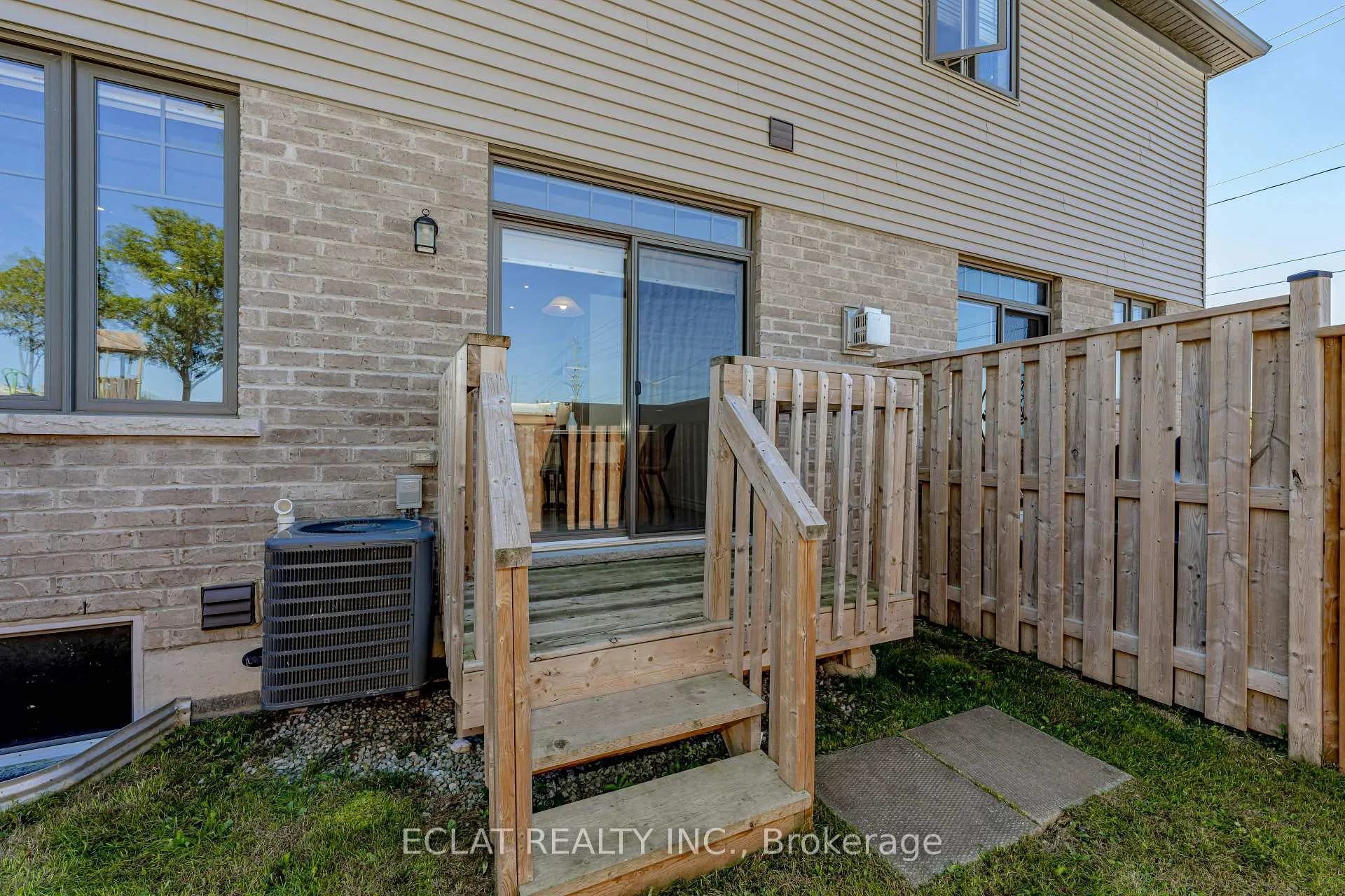 Photo 46 of Unit 19, 1 Tom Brown Drive, Brant, Paris — HOMEH