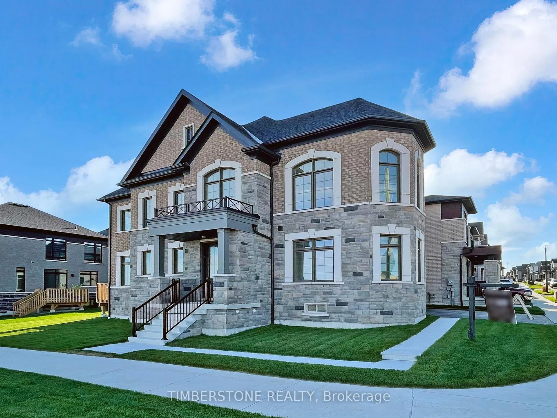 Photo 2 of 1125 Pisces Trail, Pickering, Rural Pickering — HOMEH