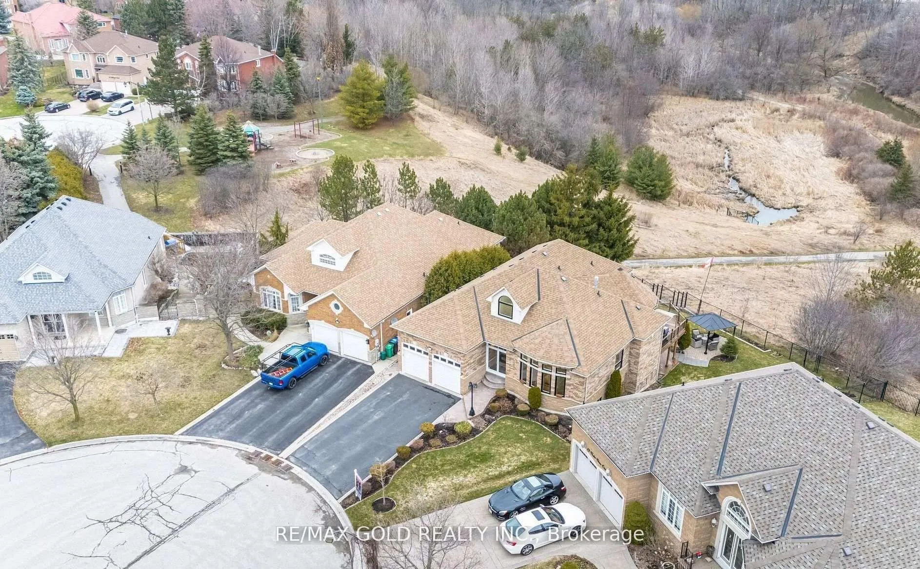 Photo 1 of 12 Vista View Court, Caledon, Rural Caledon — HOMEH