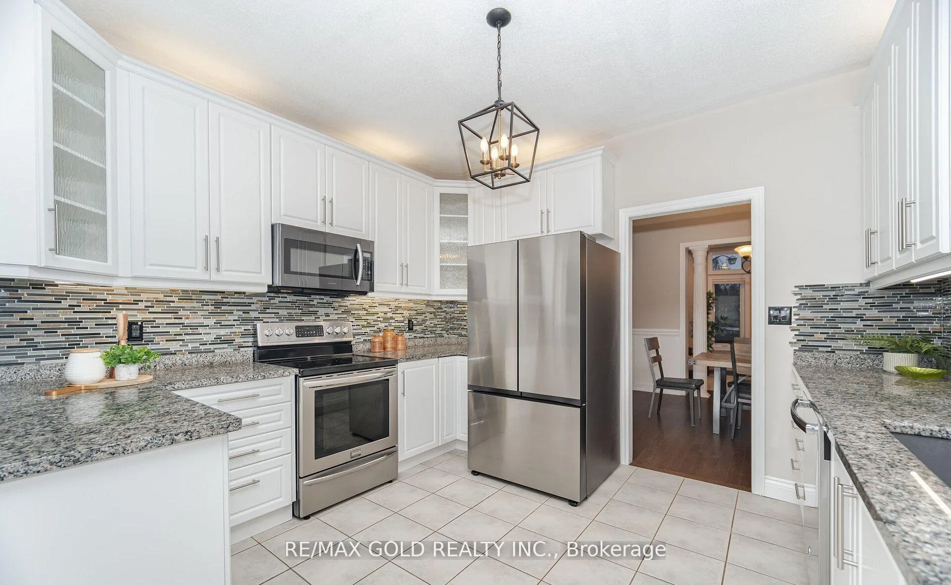Photo 13 of 12 Vista View Court, Caledon, Rural Caledon — HOMEH