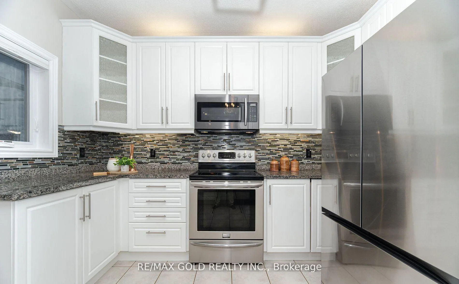Photo 15 of 12 Vista View Court, Caledon, Rural Caledon — HOMEH