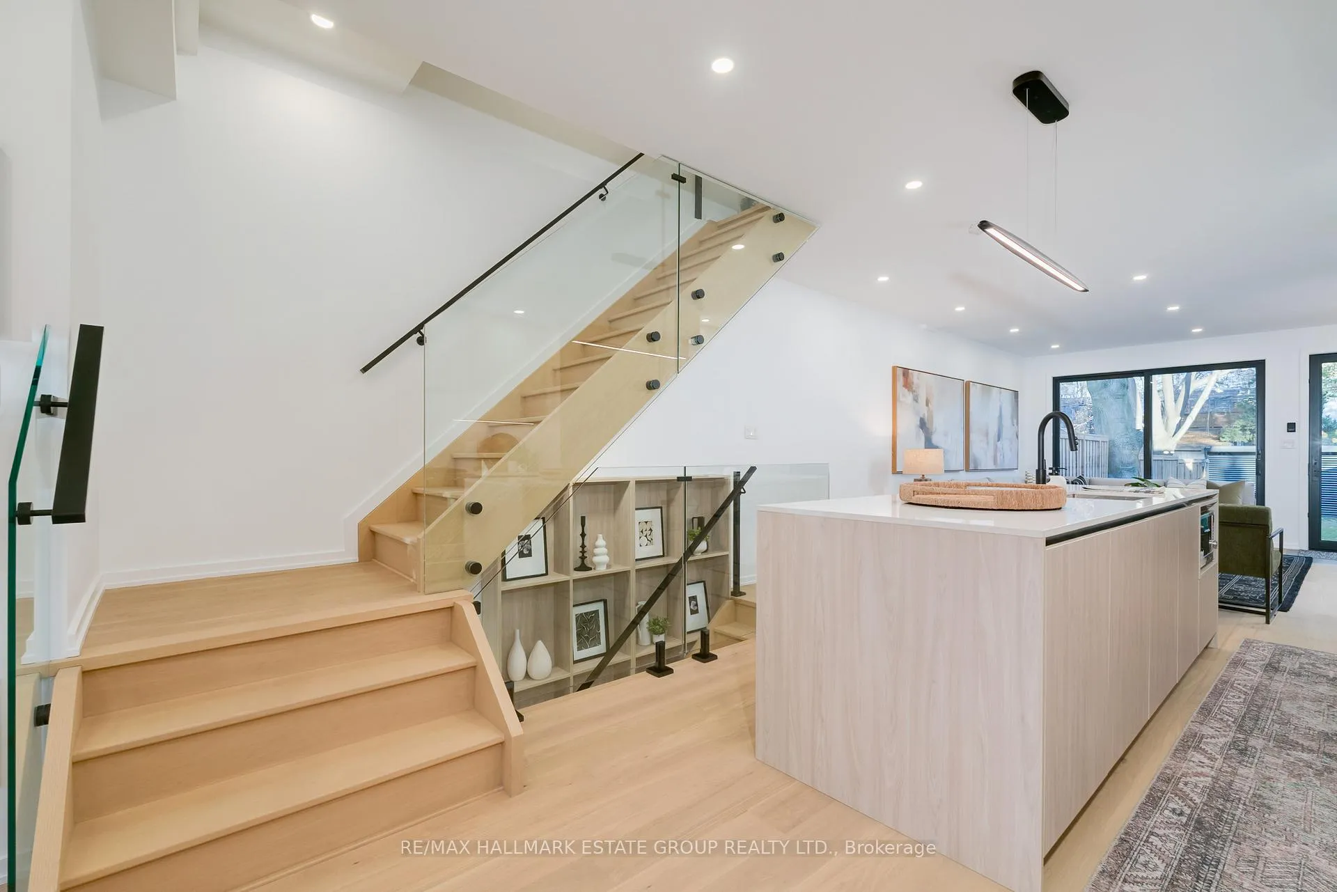 Photo 10 of 39 Lewis Street, Toronto, South Riverdale — HOMEH