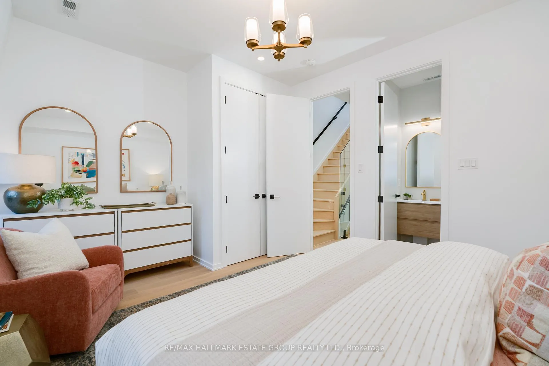 Photo 17 of 39 Lewis Street, Toronto, South Riverdale — HOMEH