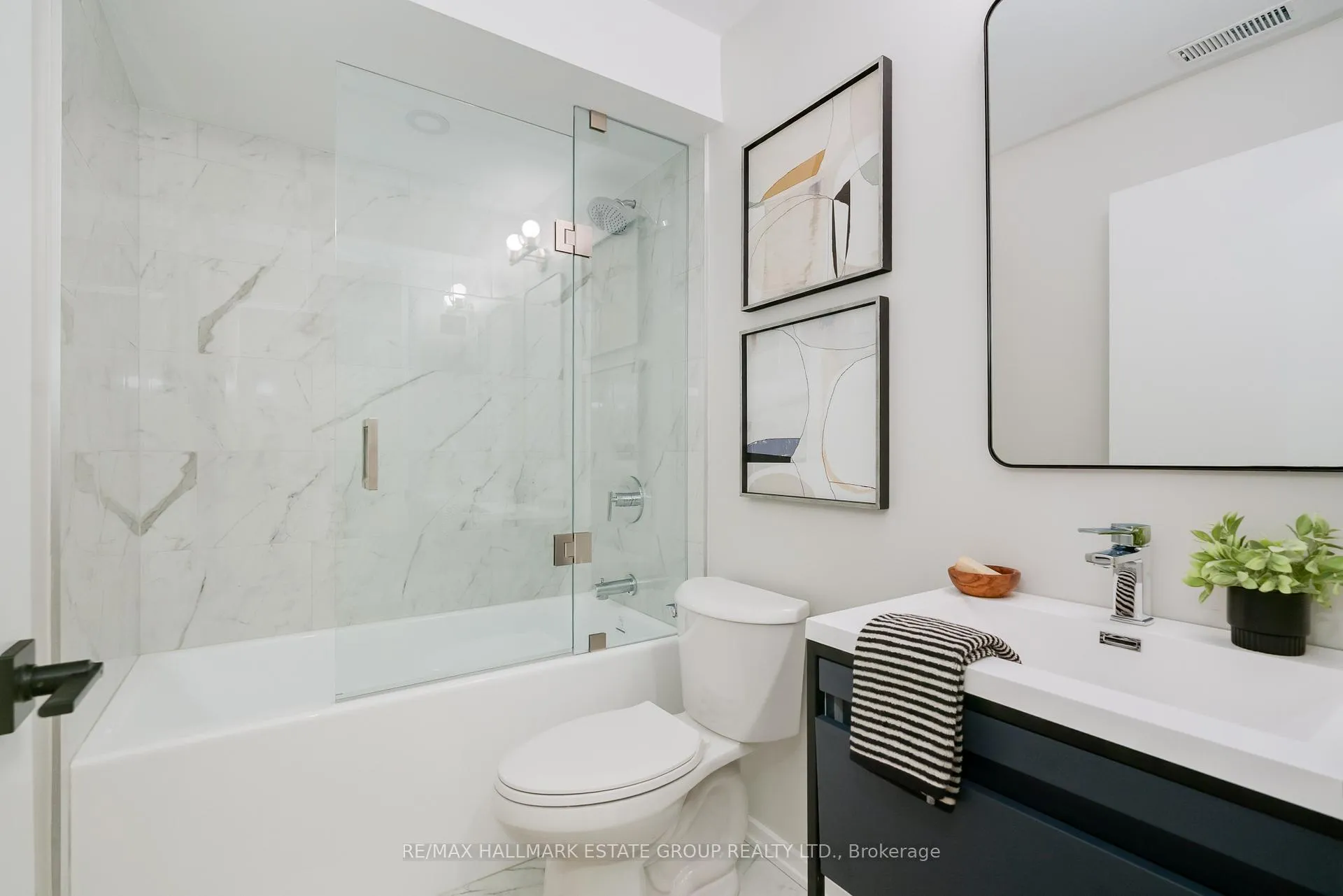 Photo 42 of 39 Lewis Street, Toronto, South Riverdale — HOMEH