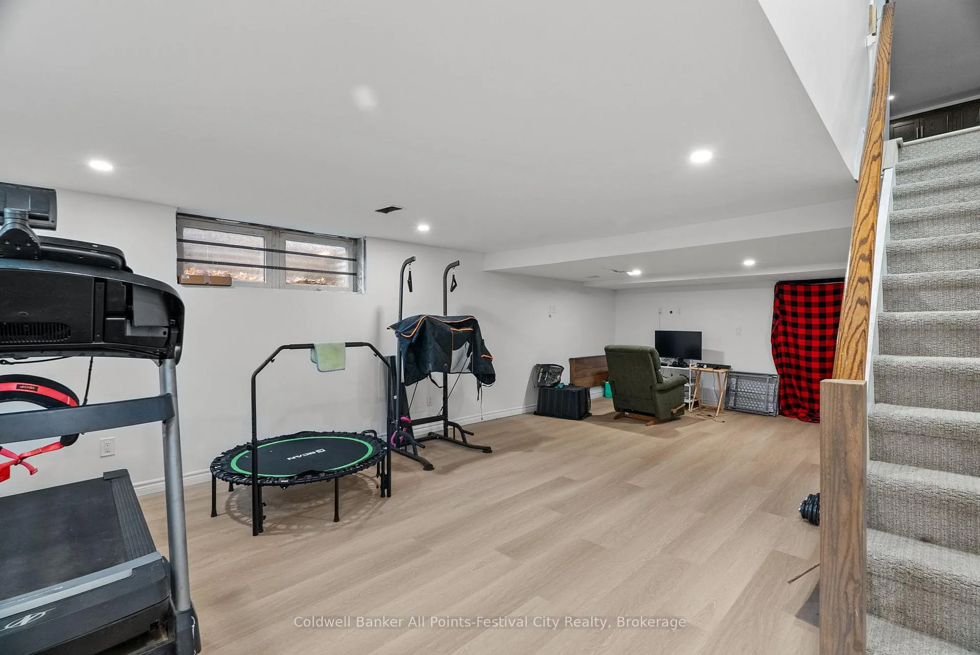 Photo 28 of 69 Whitehead Street, Central Huron, Clinton — HOMEH