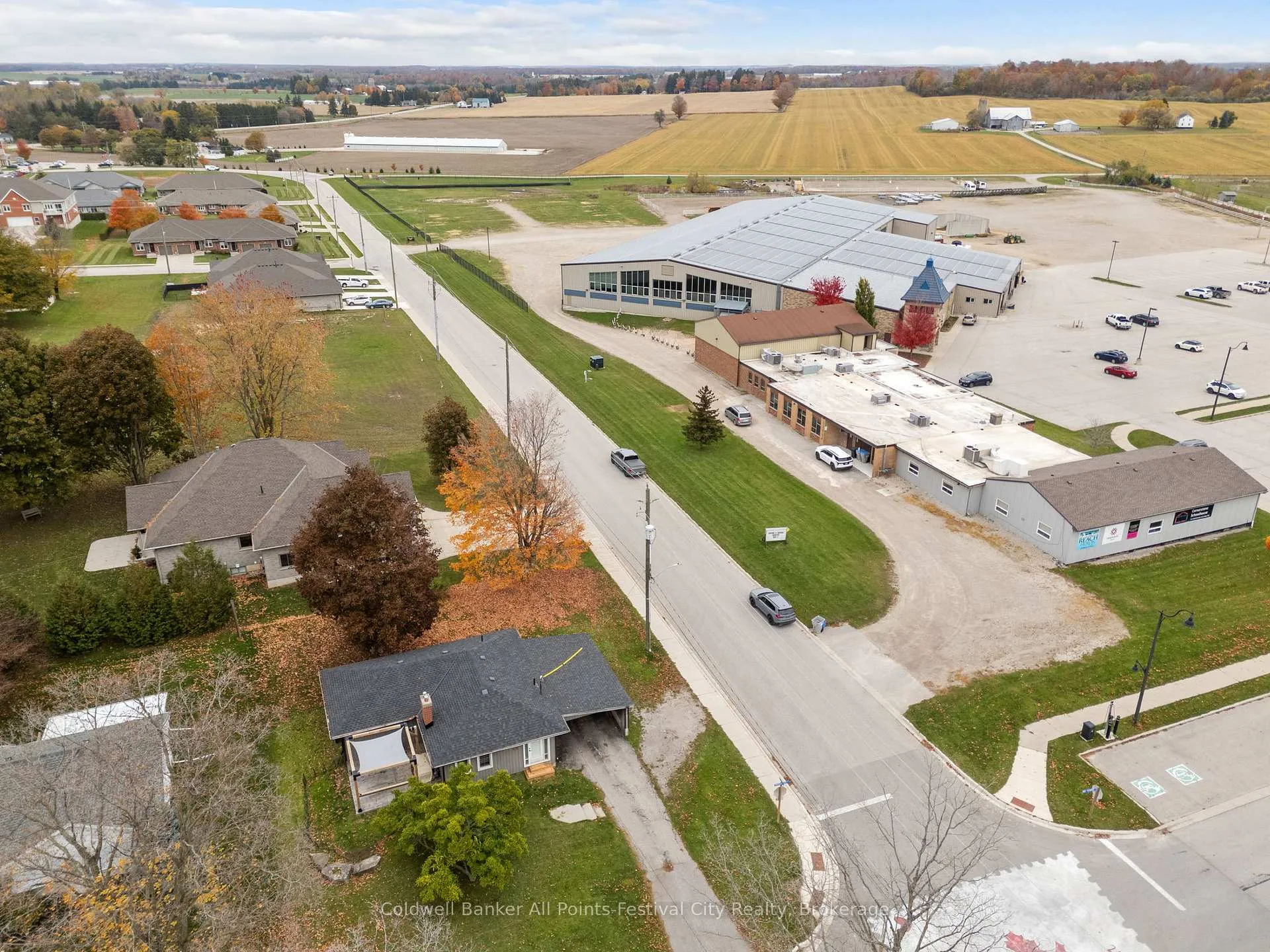 Photo 42 of 69 Whitehead Street, Central Huron, Clinton — HOMEH