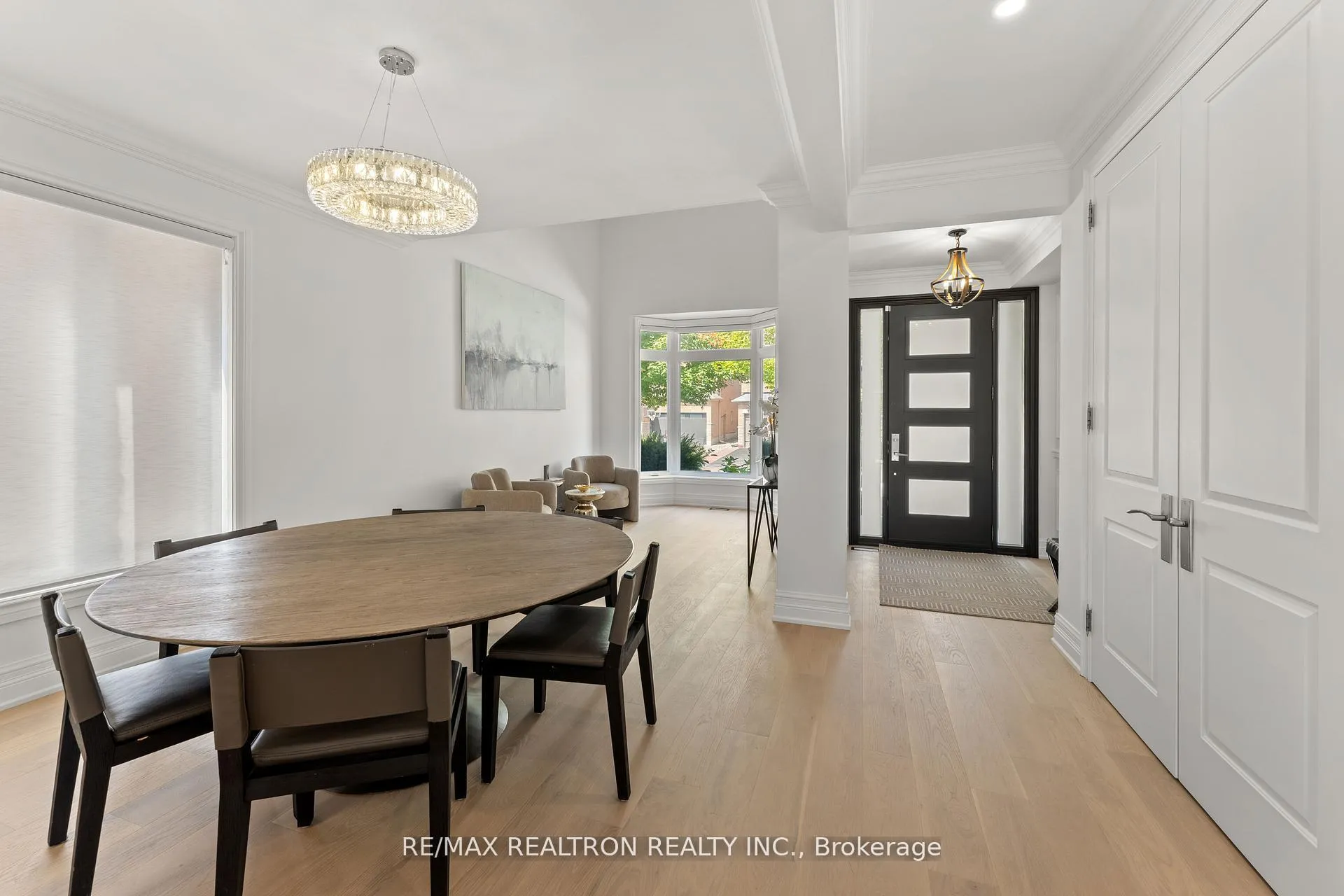 Photo 3 of 43 Basie Gate, Vaughan, Patterson — HOMEH