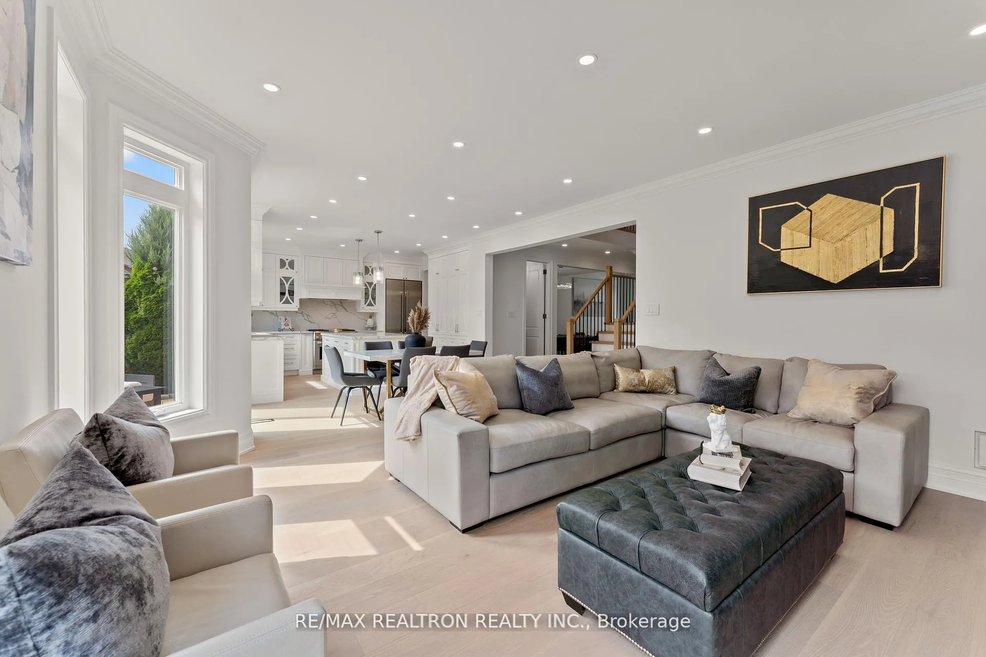 Photo 19 of 43 Basie Gate, Vaughan, Patterson — HOMEH