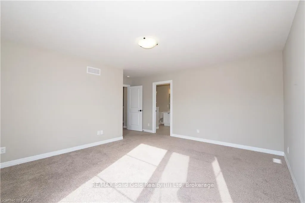 Photo 27 of 168 Otterbein Road, Kitchener — HOMEH