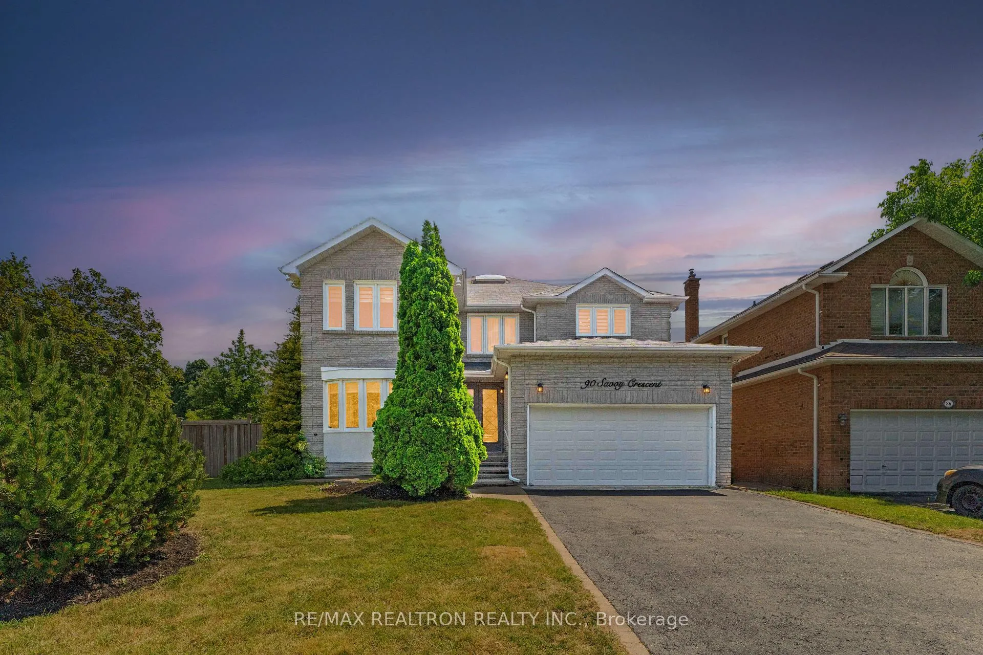 Photo 2 of 90 Savoy Crescent, Vaughan, Beverley Glen — HOMEH