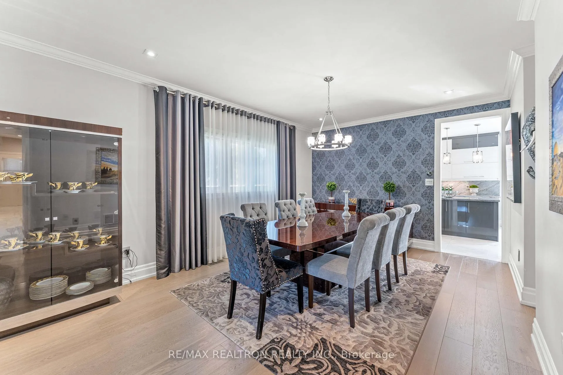 Photo 8 of 90 Savoy Crescent, Vaughan, Beverley Glen — HOMEH