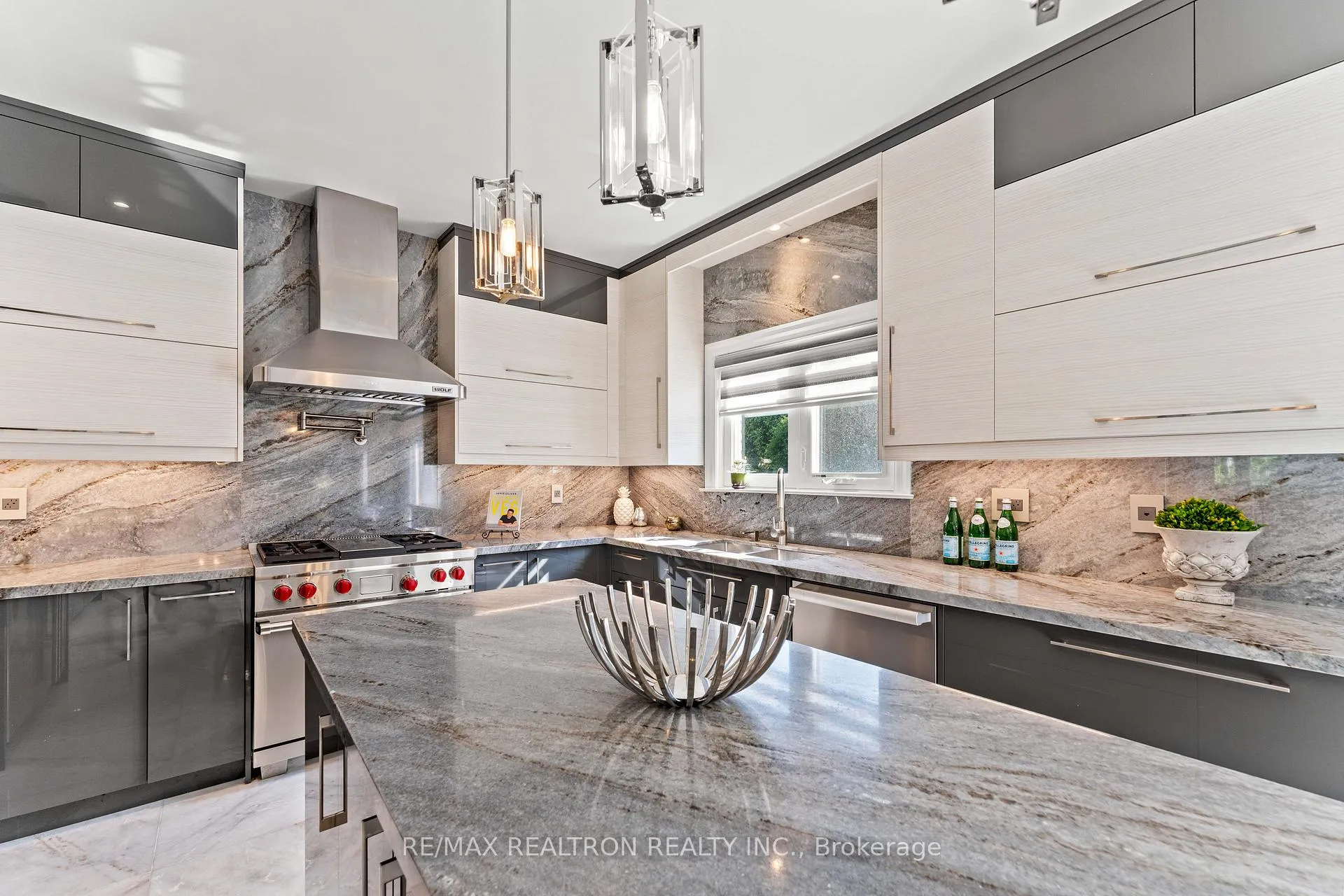 Photo 15 of 90 Savoy Crescent, Vaughan, Beverley Glen — HOMEH