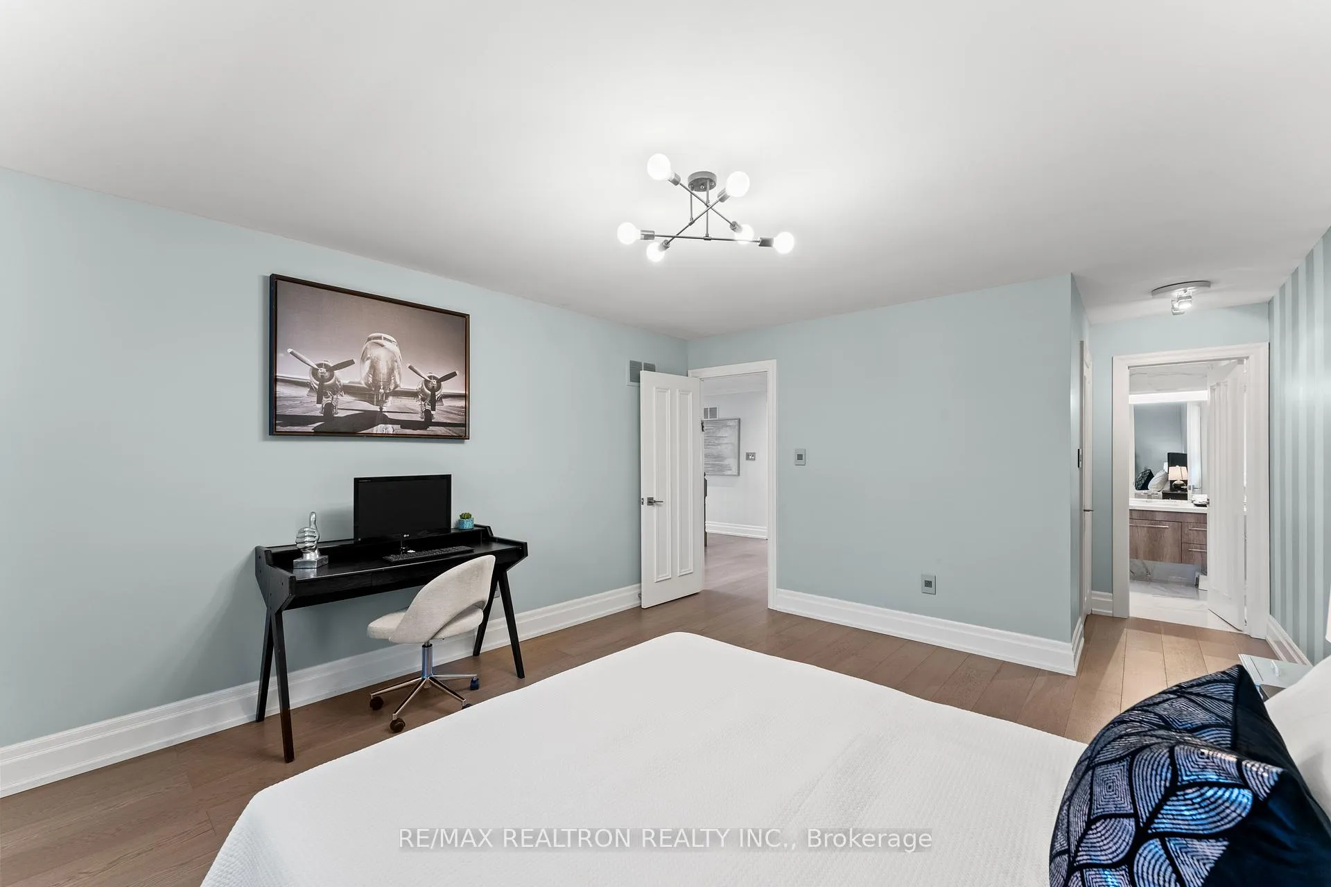 Photo 29 of 90 Savoy Crescent, Vaughan, Beverley Glen — HOMEH