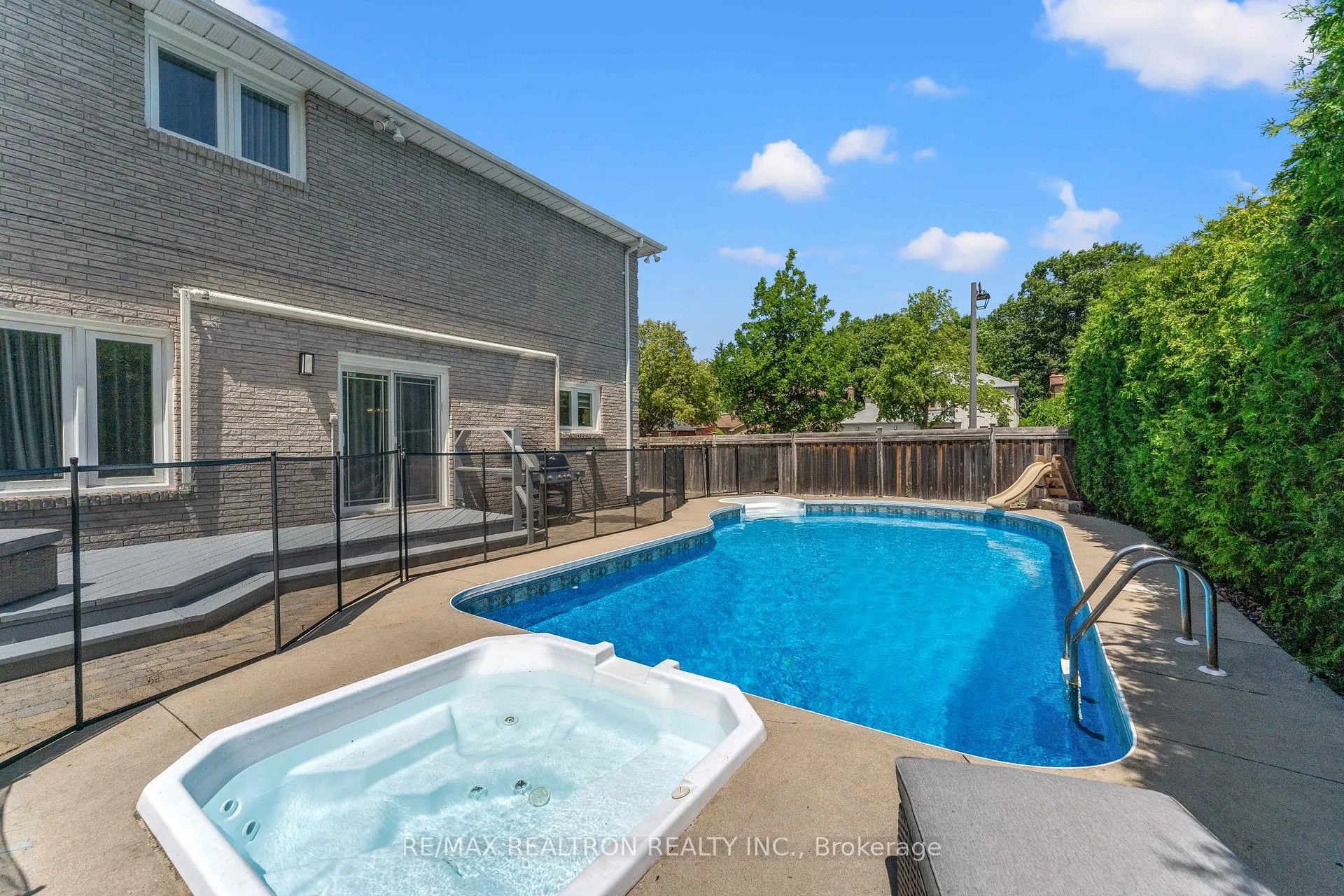 Photo 45 of 90 Savoy Crescent, Vaughan, Beverley Glen — HOMEH
