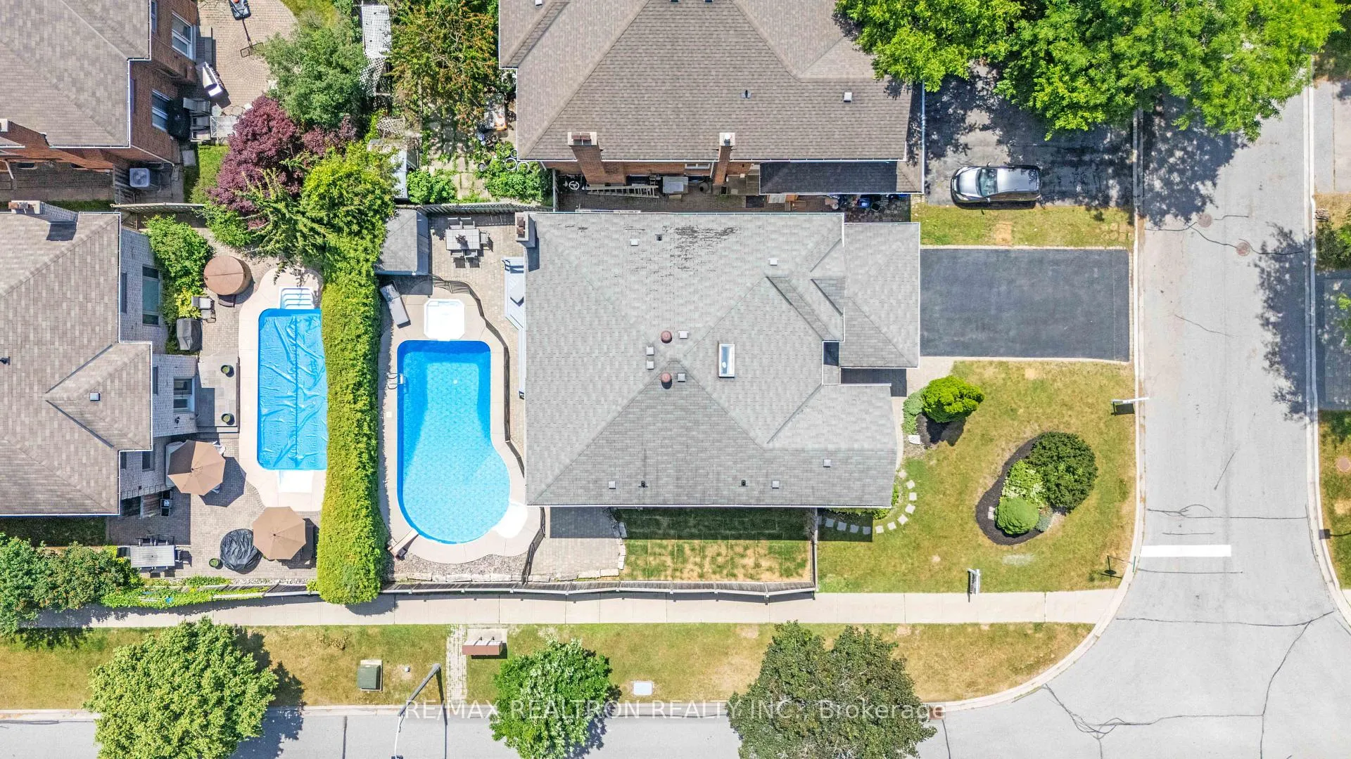 Photo 50 of 90 Savoy Crescent, Vaughan, Beverley Glen — HOMEH