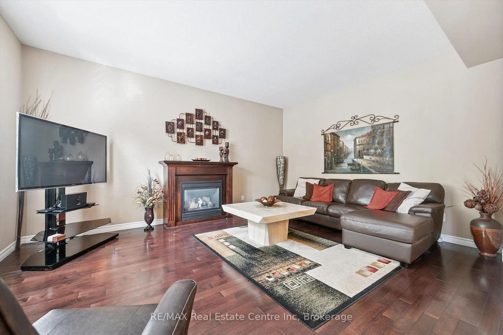 Photo 13 of 32 Frasson Drive, Guelph, Grange Road — HOMEH