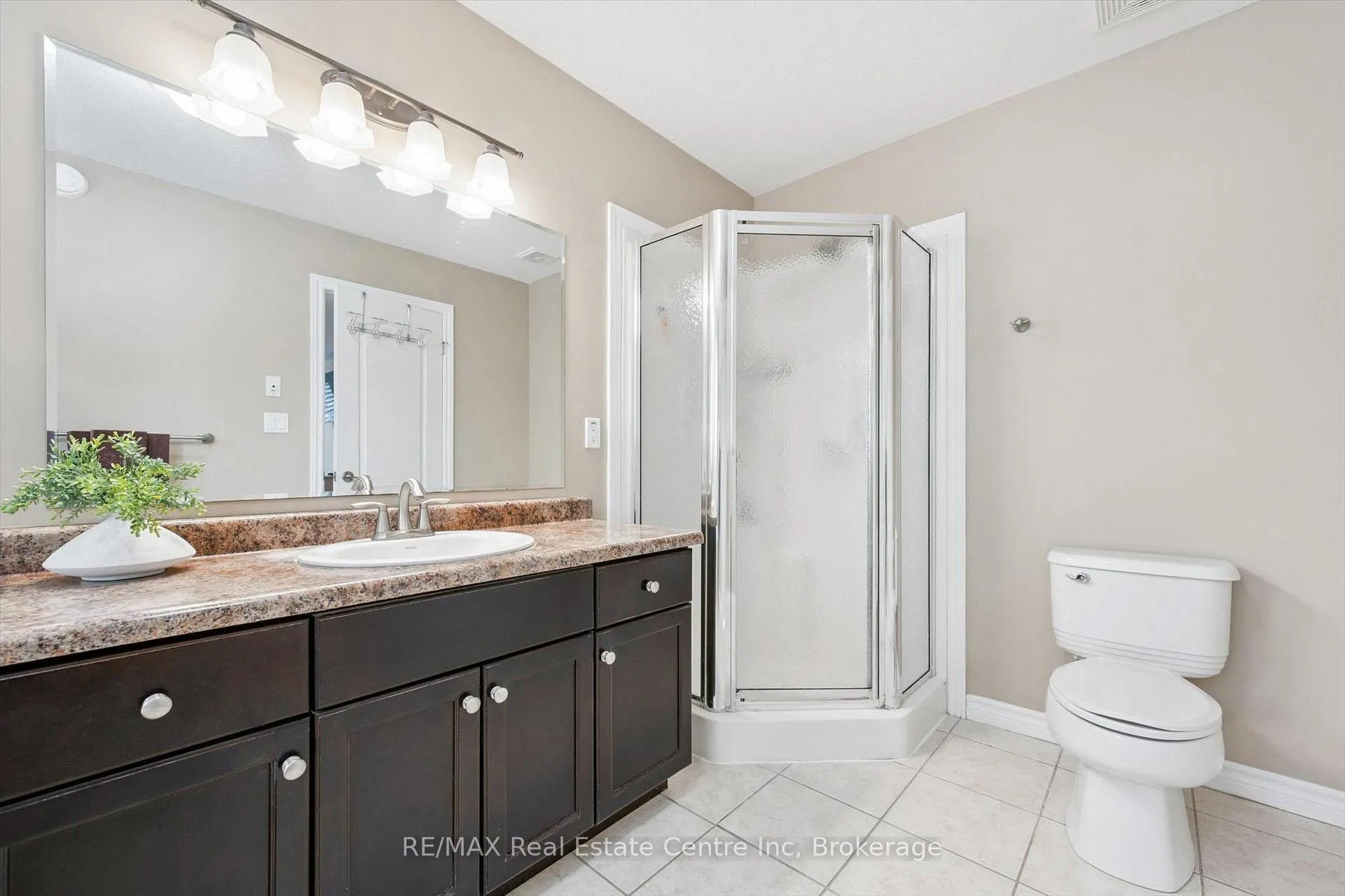 Photo 20 of 32 Frasson Drive, Guelph, Grange Road — HOMEH