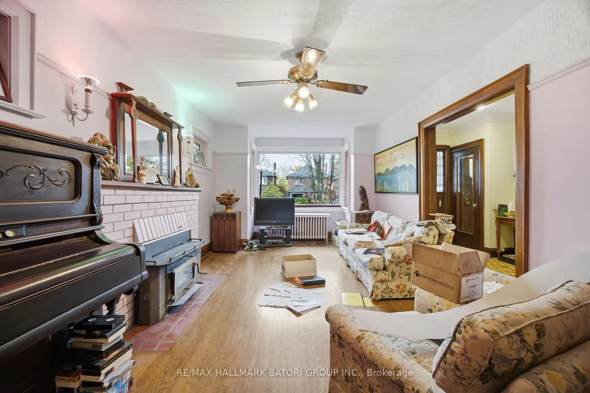 Photo 3 of 405 St Clements Avenue, Toronto, Lawrence Park South — HOMEH