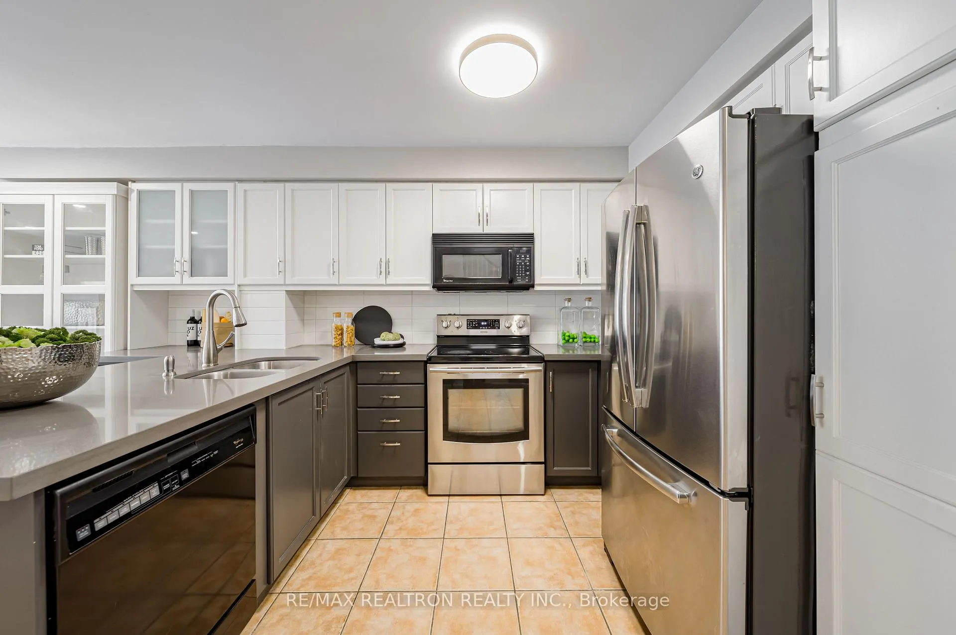 Photo 10 of 195 Equator Crescent, Vaughan, Vellore Village — HOMEH