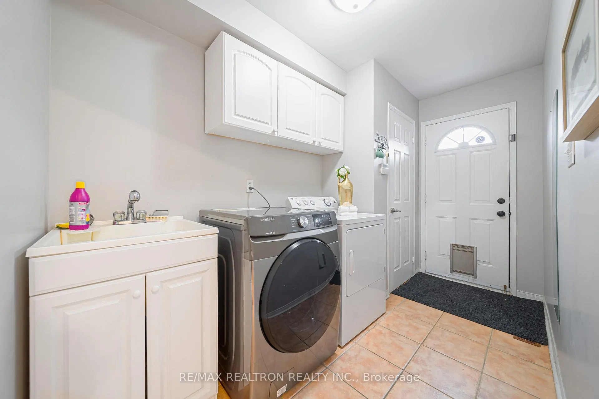 Photo 14 of 195 Equator Crescent, Vaughan, Vellore Village — HOMEH