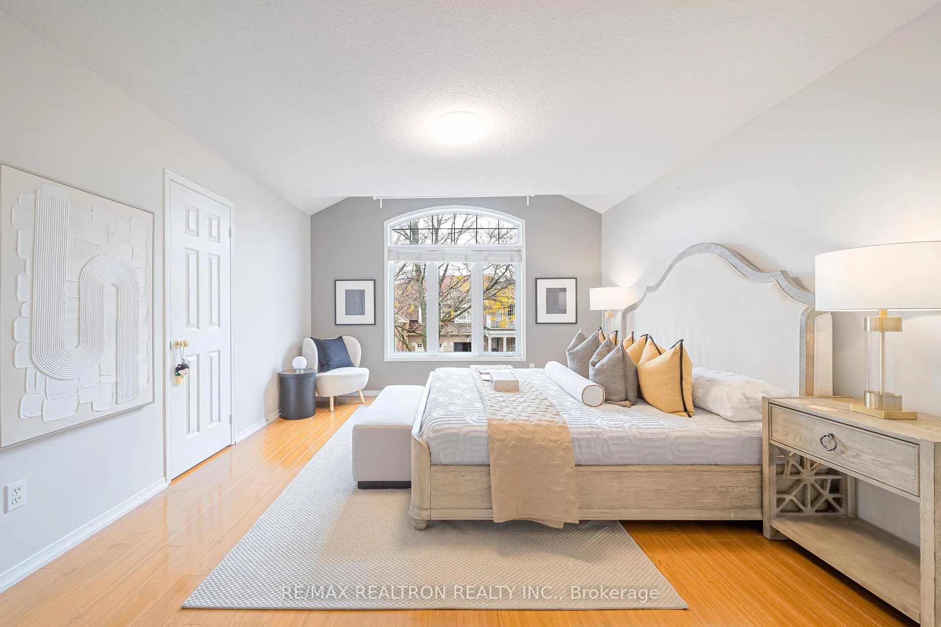 Photo 16 of 195 Equator Crescent, Vaughan, Vellore Village — HOMEH