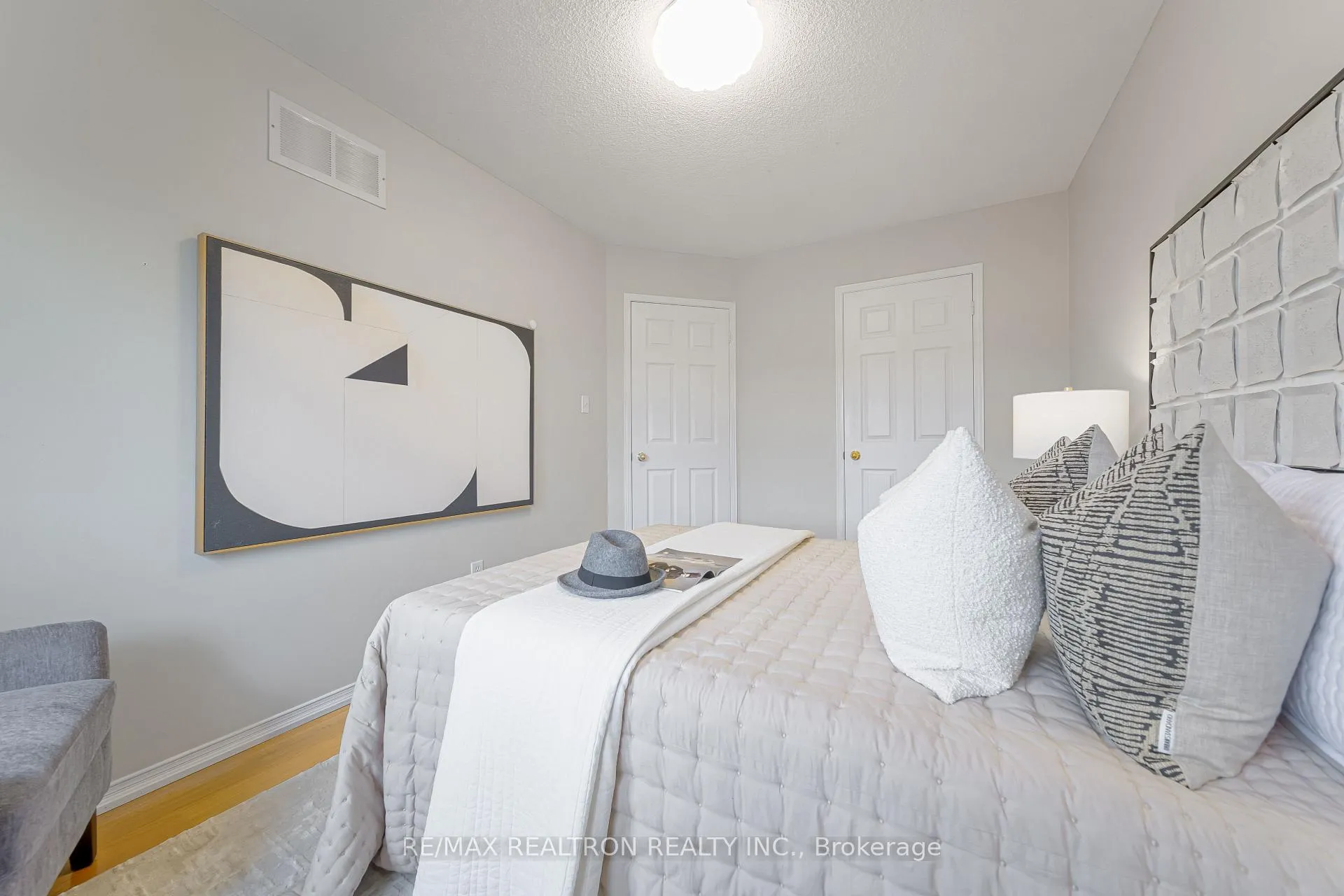 Photo 22 of 195 Equator Crescent, Vaughan, Vellore Village — HOMEH