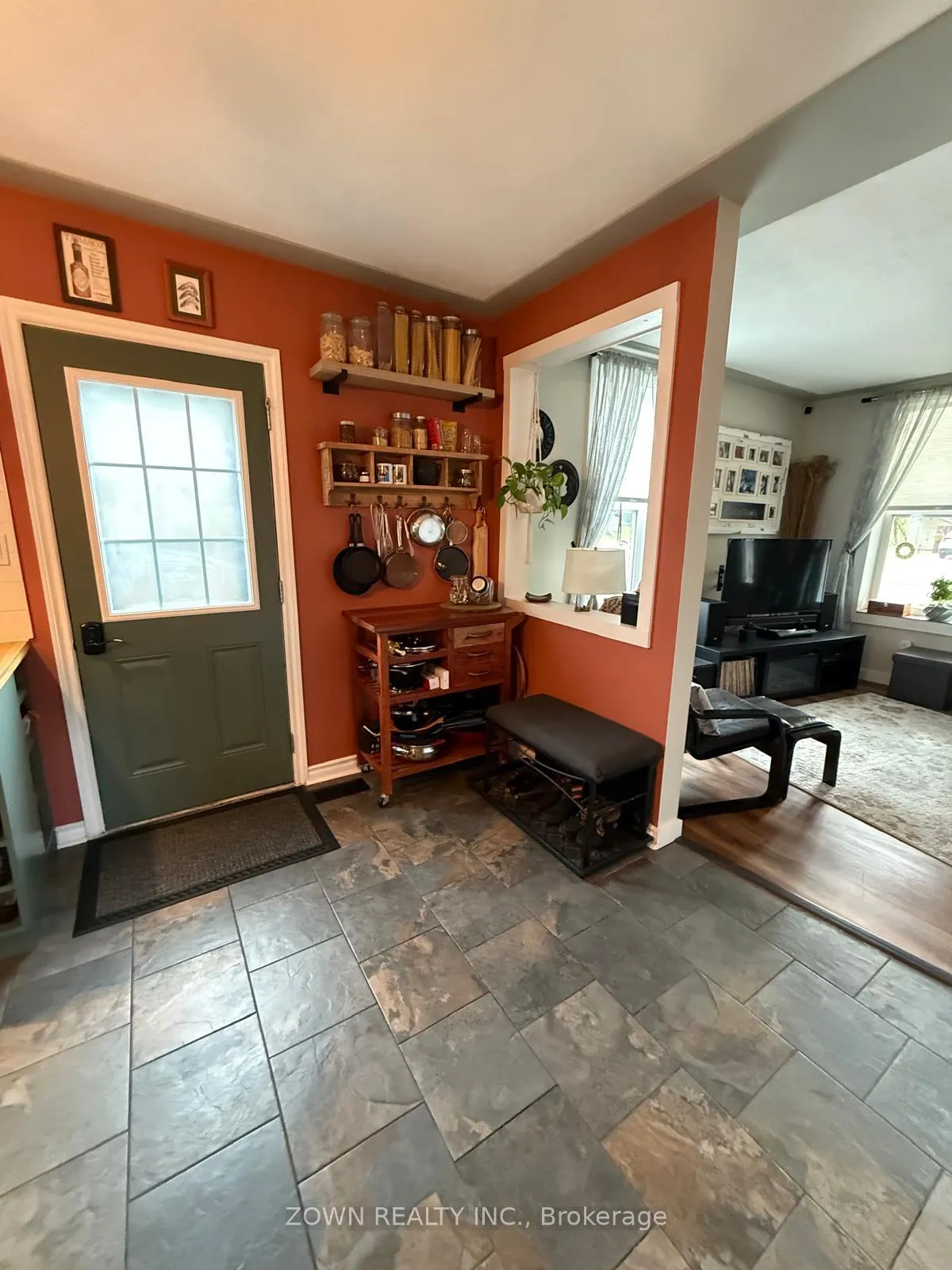 Photo 5 of 68 Victoria Street, Chatham-Kent, Thamesville — HOMEH