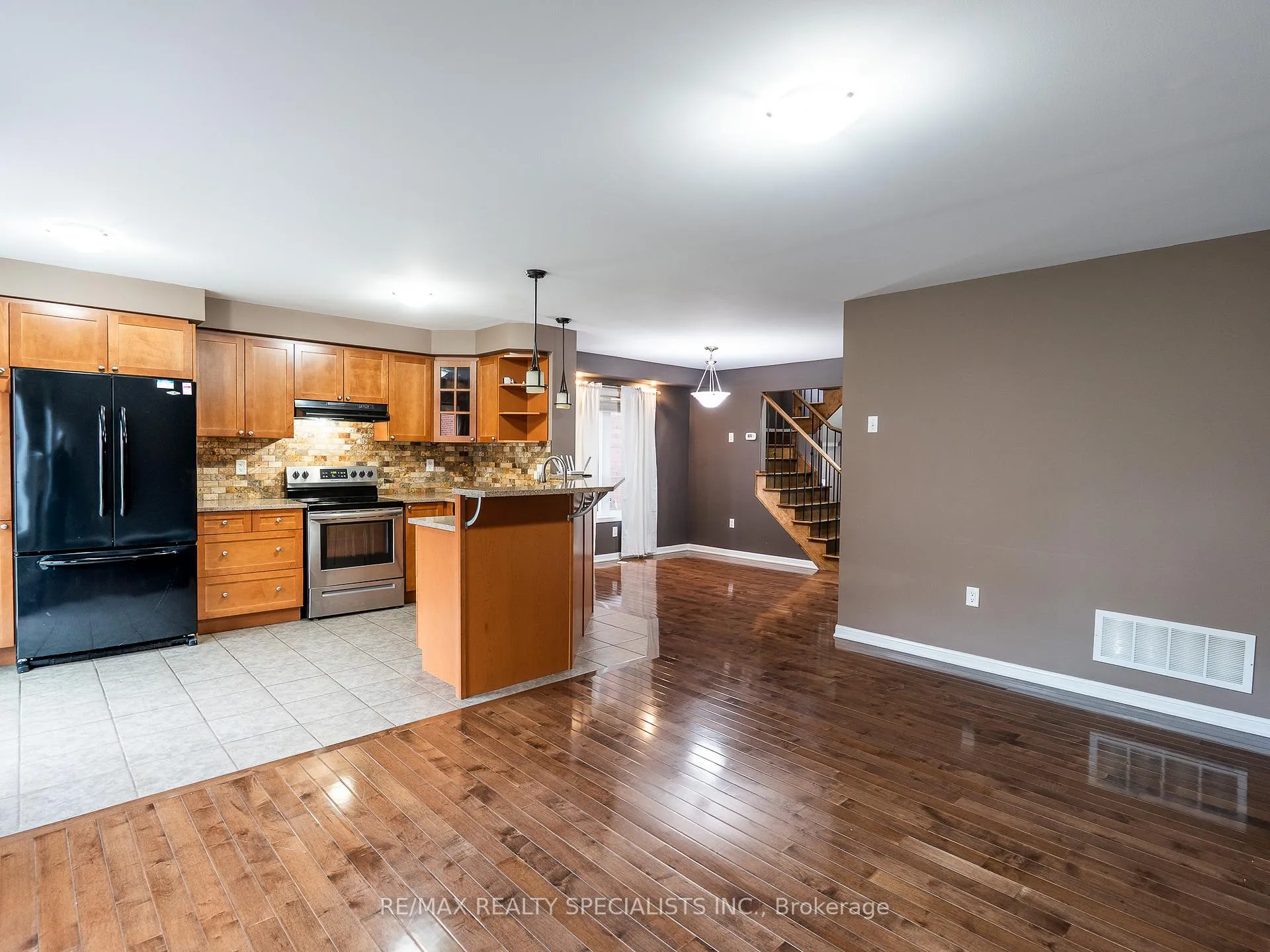 Photo 9 of 212 Prosser Circle S, Milton, Harrison — HOMEH
