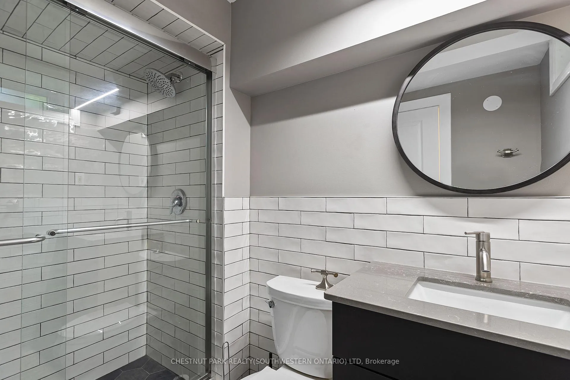 Photo 26 of 154 Elgin Crescent, Waterloo — HOMEH