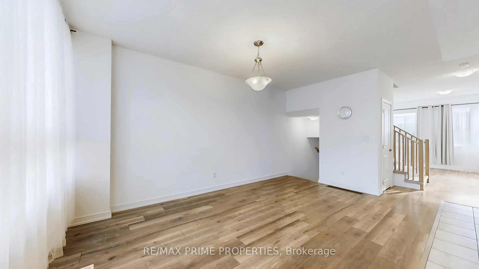Photo 20 of 113 Blue Forest Crescent, Barrie, Innis-Shore — HOMEH