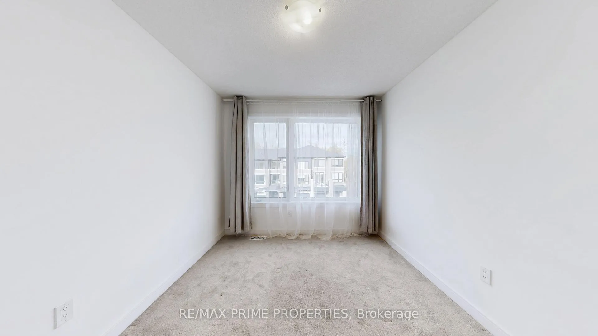Photo 33 of 113 Blue Forest Crescent, Barrie, Innis-Shore — HOMEH