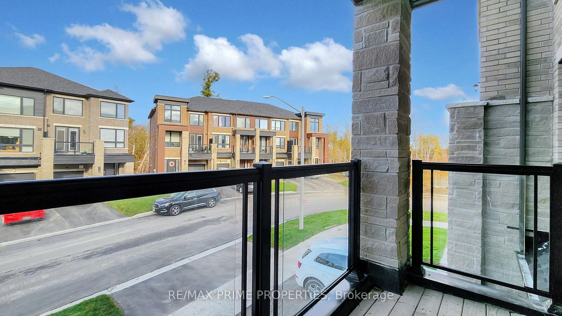 Photo 47 of 113 Blue Forest Crescent, Barrie, Innis-Shore — HOMEH