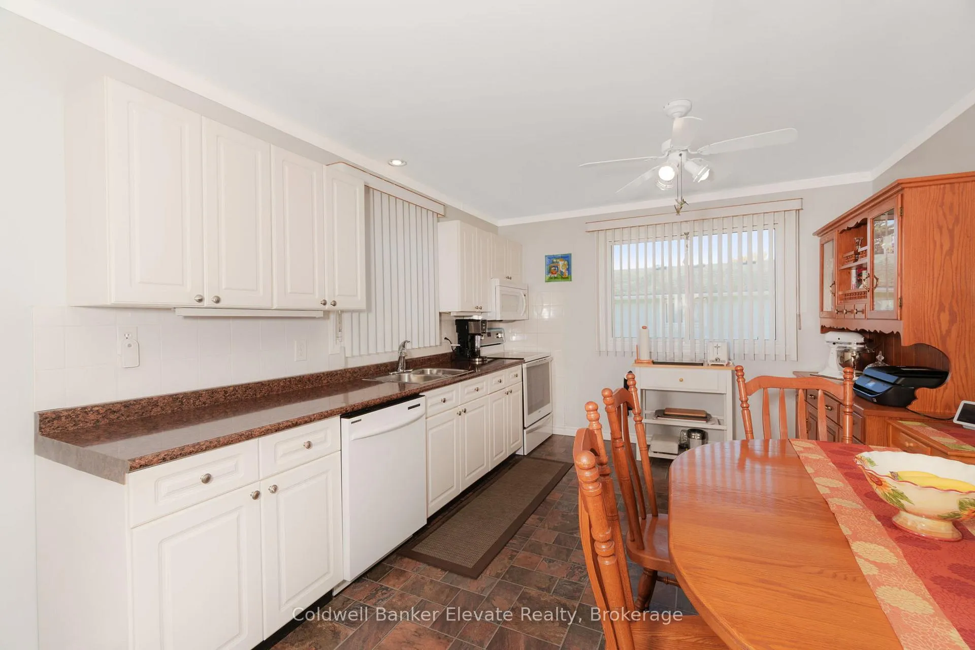 Photo 10 of 224 Traynor Avenue, Kitchener — HOMEH