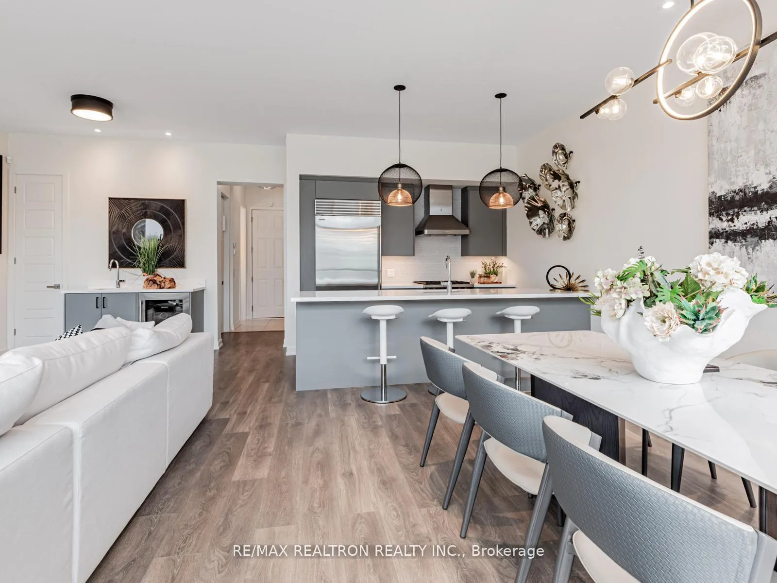Photo 16 of 3733 Ferretti Court, Innisfil, Rural Innisfil — HOMEH