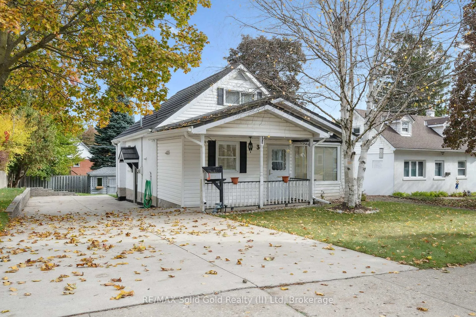 Photo 1 of 34 Belmont Avenue E, Kitchener — HOMEH
