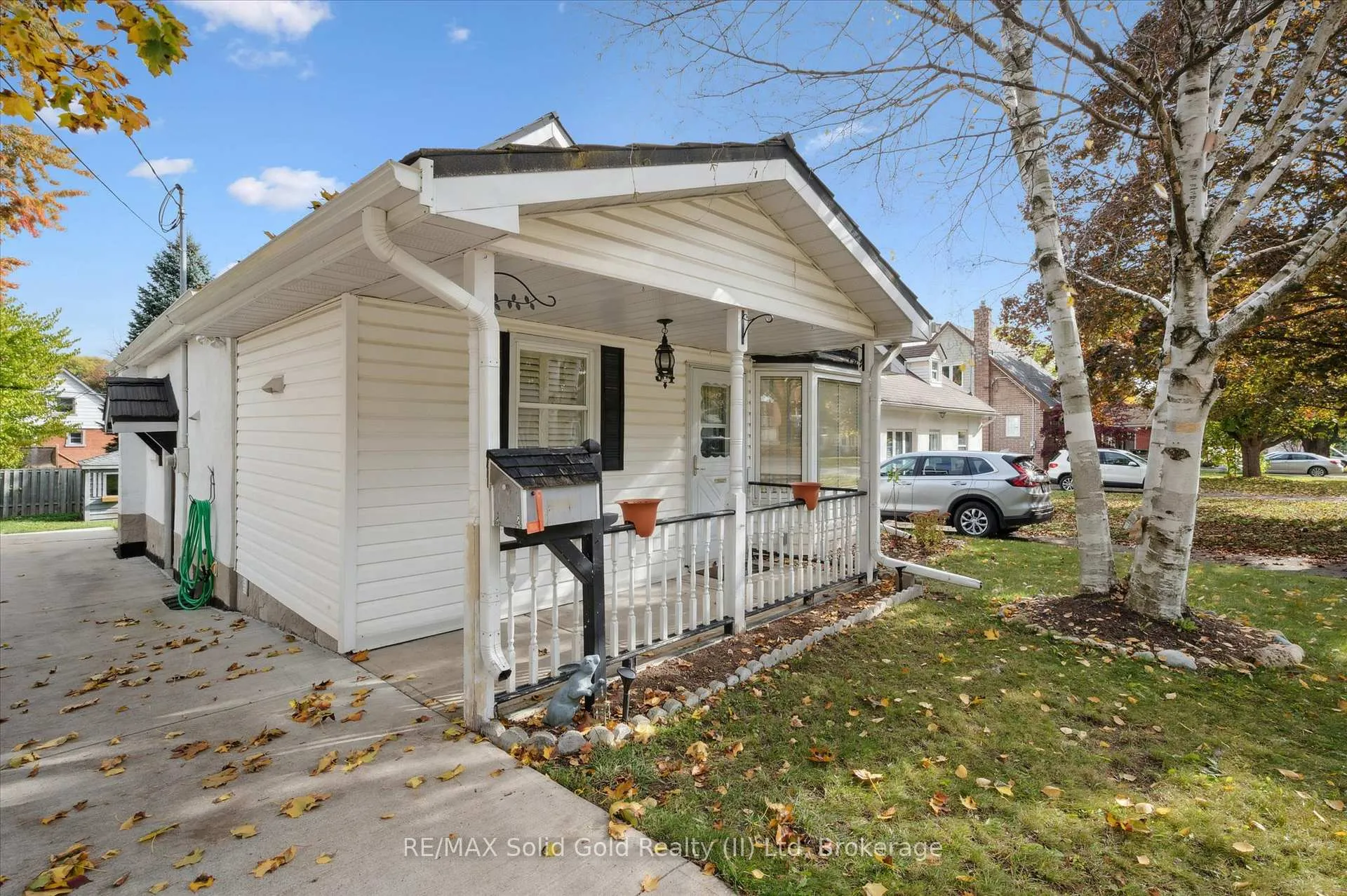 Photo 4 of 34 Belmont Avenue E, Kitchener — HOMEH